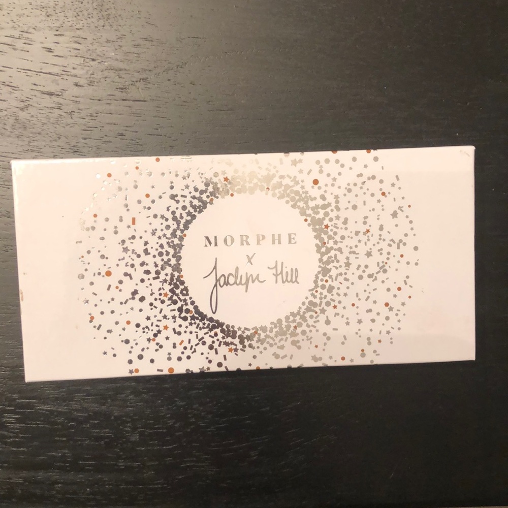 jaclyn hill ring the alarm eyeshadow palette